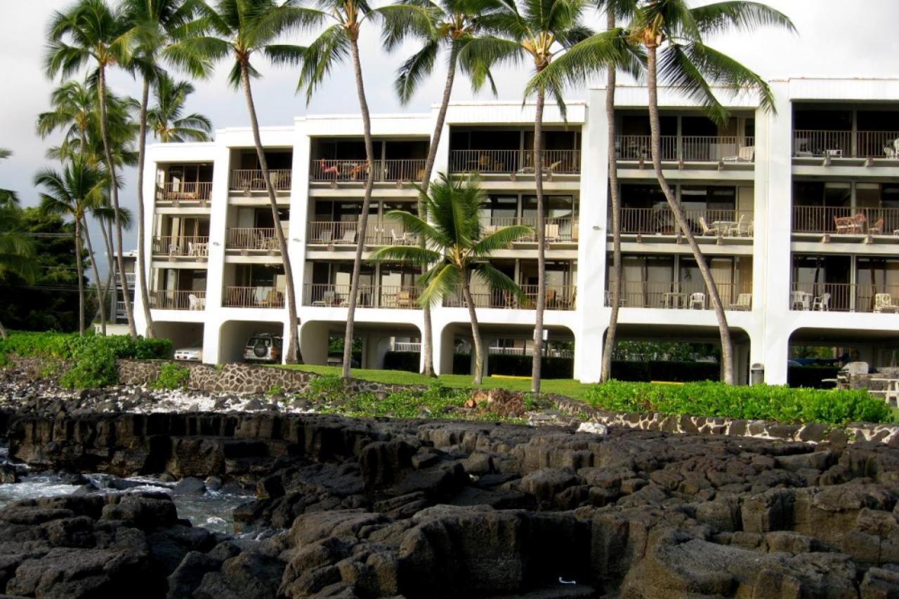 Oceanfront-Incredible Views, Surf Break & Romantic Sunsets At Bali Kai 223 Kailua-Kona Exterior photo